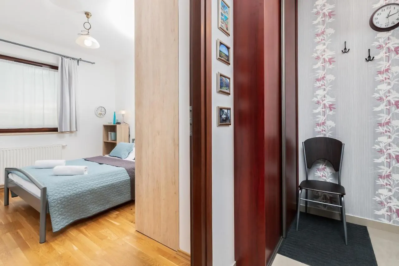 Apartment Gdańsk Jabłoniowa by Renters Polska